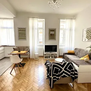 Cozy City Close To Metro - Self Check-in Vienna