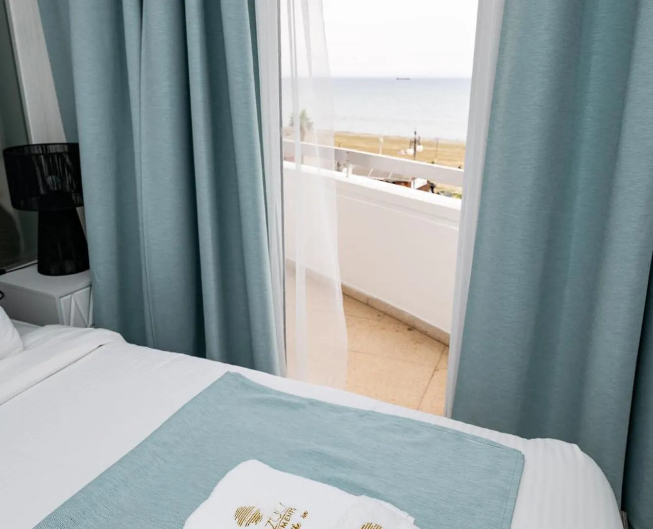 Lazuli Sea View Beachfront Ap 21 Larnaca Appartement