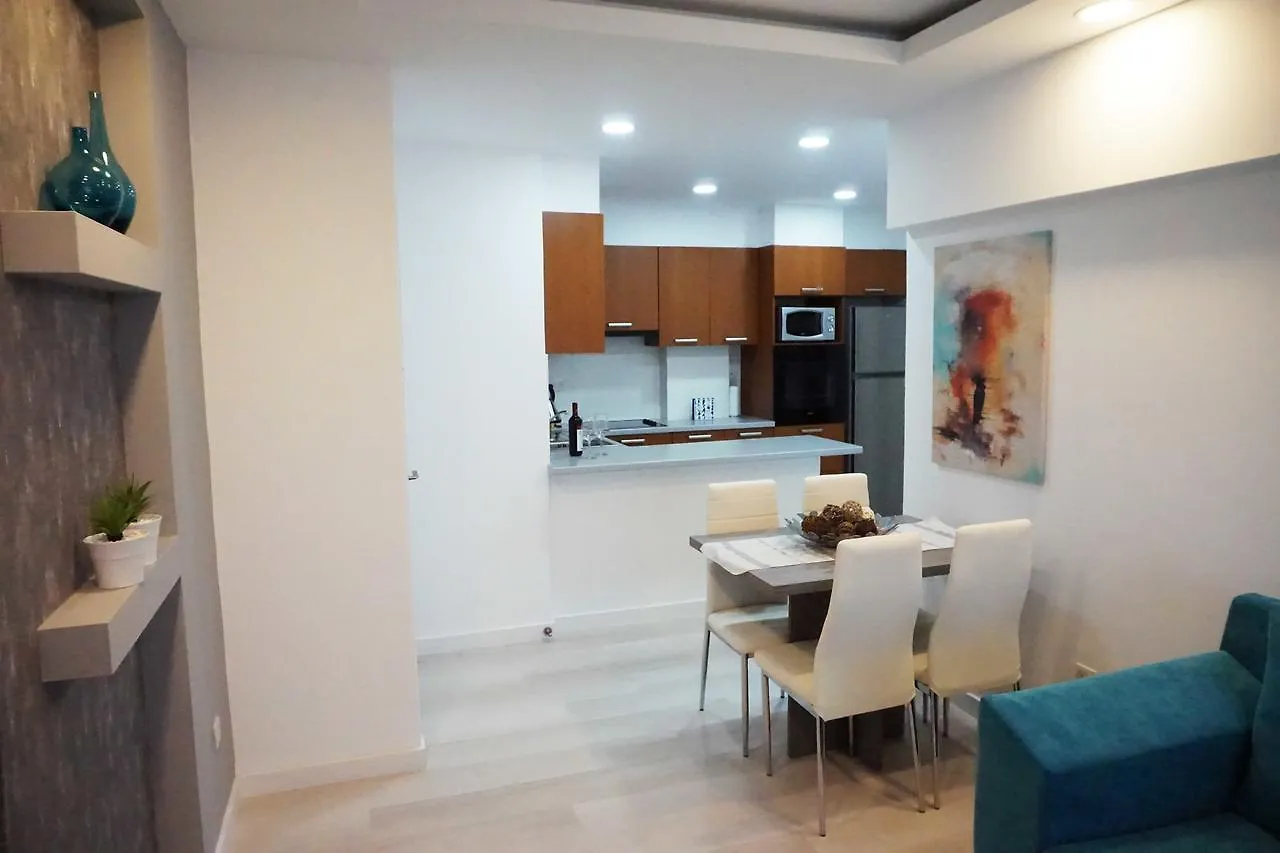 דירות לרנקה Lazuli Sea View Beachfront Ap 21 קפריסין